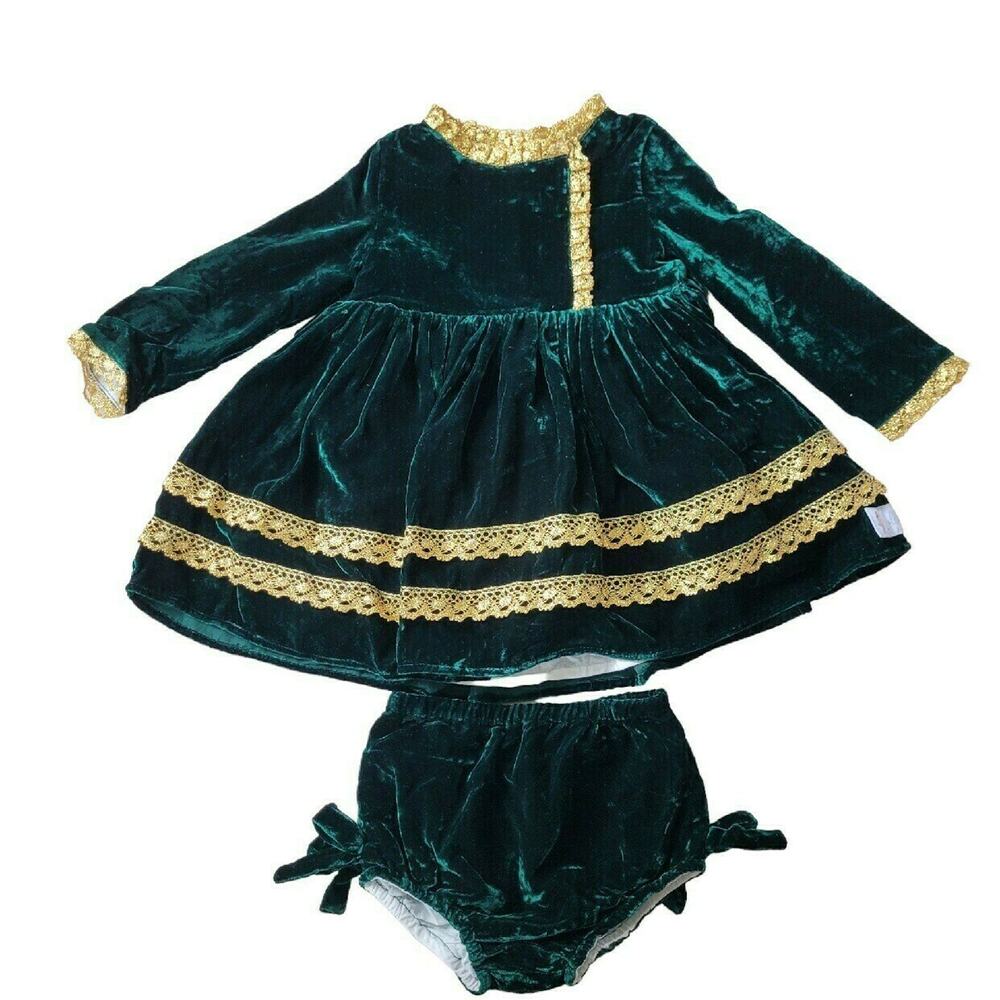 Calluna Twas The Night Dark Green Velvet Dress